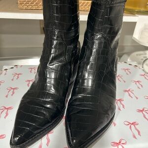 Dolce Vita Elegant Black Croc-Embossed Women's Boots